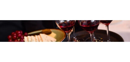 O vinho do Porto é muito versátil e pode ser harmonizado com muitos tipos de alimentos. Comummente é servido no final da...
